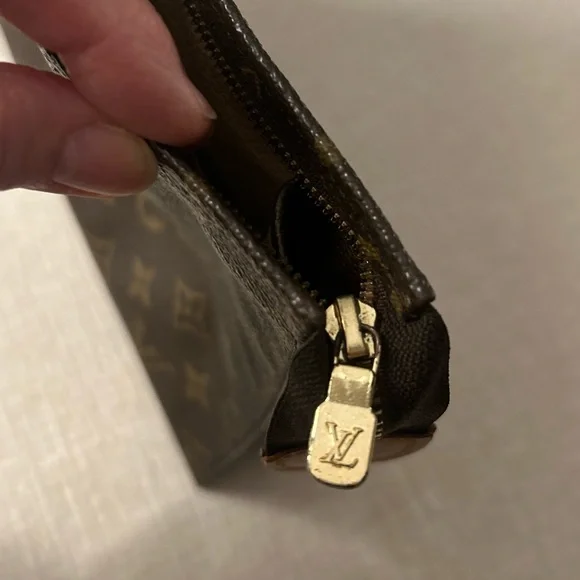 Louis Vuitton Authentic Vintage Monogram Canvas Pouch Cosmetic Bag Clutch - Picture 8 of 12